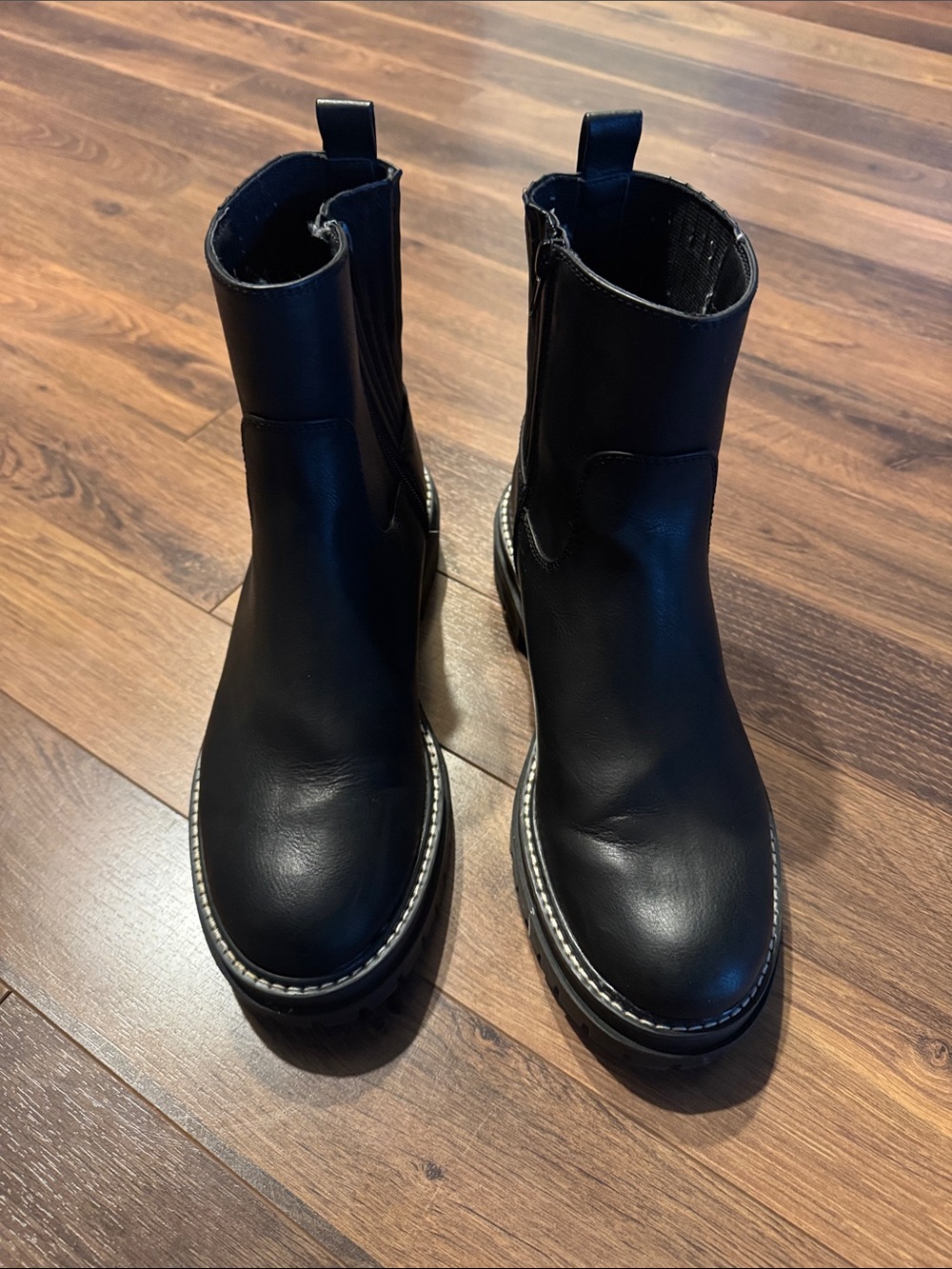 Time and Tru Black Chelsea Lug Boots with Contrast Stitching